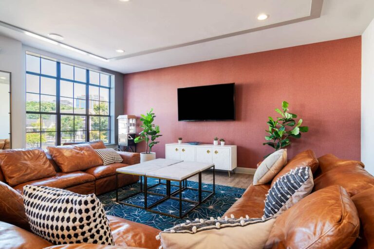 Hang out in the resident exclusive clubhouse at our Dunwoody apartments.
