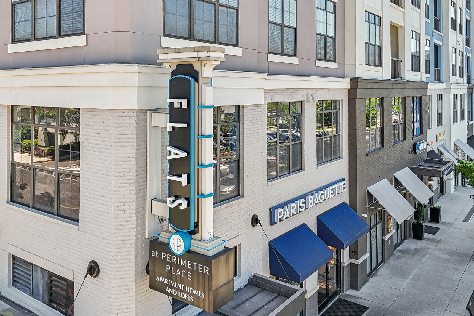 The best rooftop lounge in all of Dunwoody at Flats at Perimeter Place apartments near Perimeter Mall.