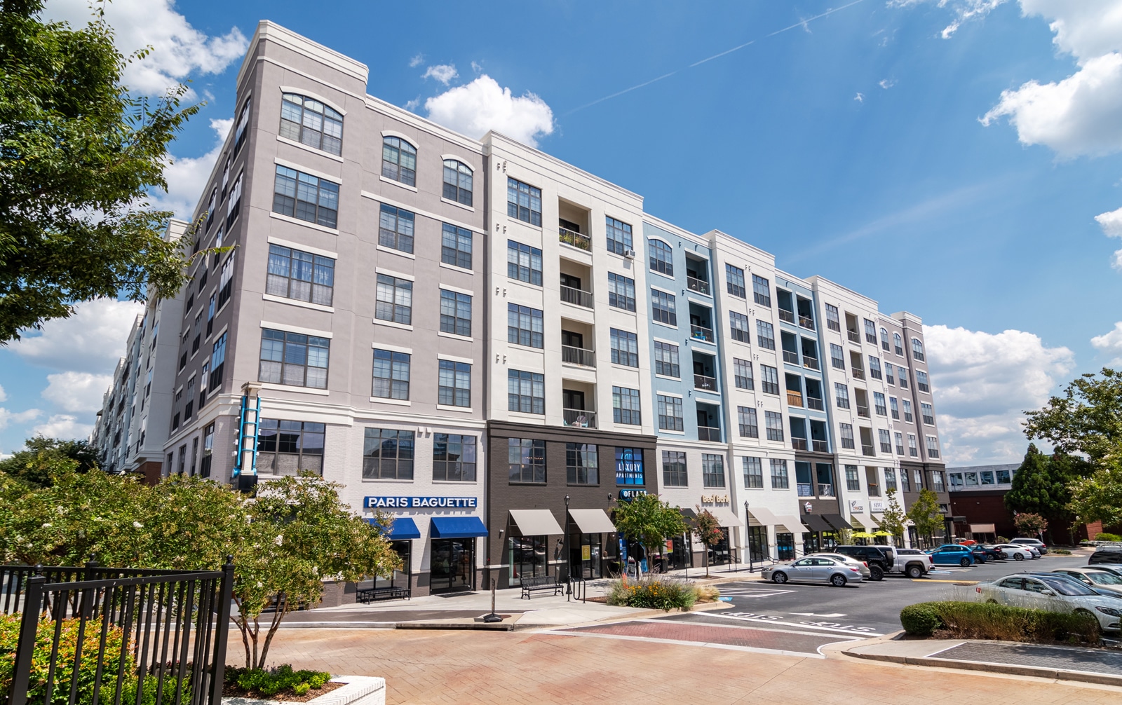 Flats-at-Perimeter-Place-exterior5